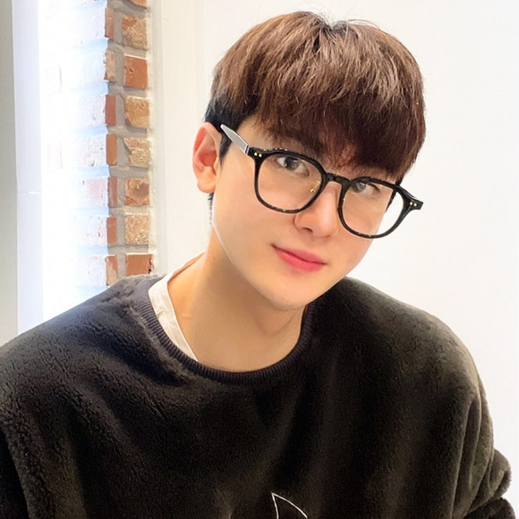 잘팔리는 바나나마켓 남성 데일리 골드펄 뿔테 패션 안경테 좋아요 잘팔리는 바나나마켓 남성 데일리 골드펄 뿔테 패션 안경테 좋아요