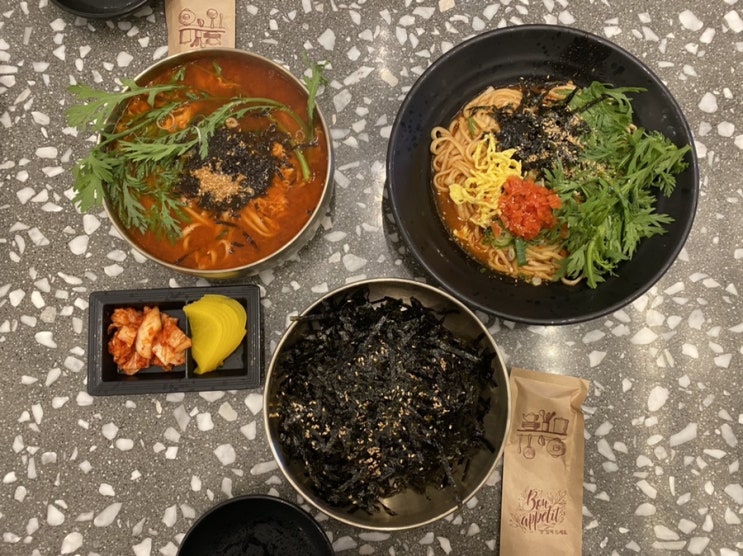  [대전 현대프리미엄아울렛 맛집] 복수분식 + 카페폴바셋 / 얼큰칼국수, 비빔칼국수, 주먹밥, 룽고, 나타, 까눌레, 쿠키