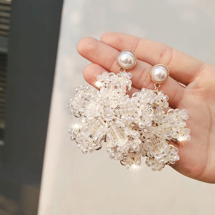 인기 급상승인 까만고양이 BIG Crystal 왕꽃 스노우 플라워 큰귀걸이hi015_m3699 ··· 인기 급상승인 까만고양이 BIG Crystal 왕꽃 스노우 플라워 큰귀걸이hi015_m3699 ···