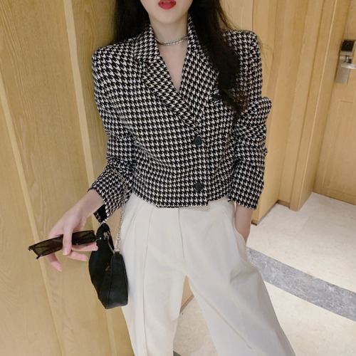 핵가성비 좋은 여성 격자 루즈핏 숏 자켓 좋아요 핵가성비 좋은 여성 격자 루즈핏 숏 자켓 좋아요