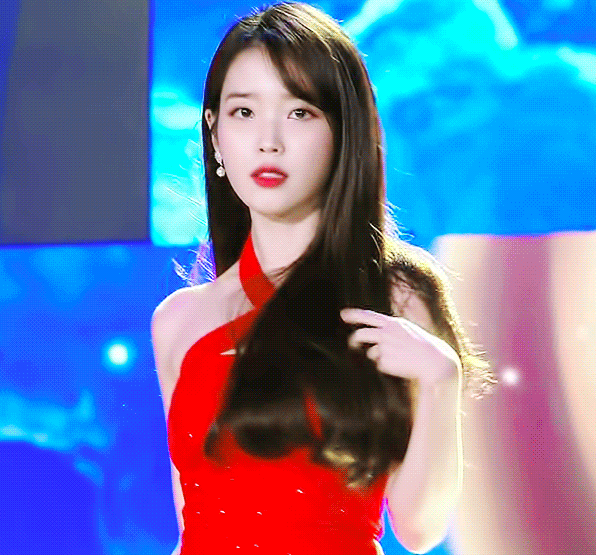  아이유(이지은) 5억 쾌척!국힙원탑 움짤 감상