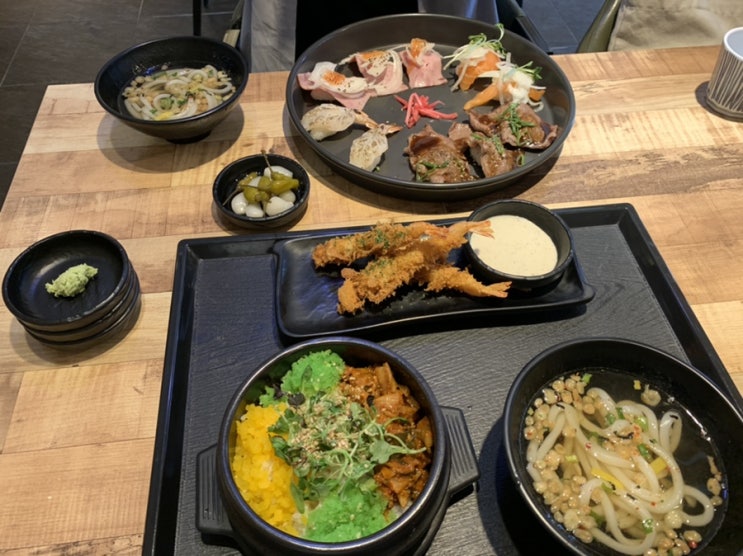  산하동 스시집 스키동에서 점심 한끼 ~