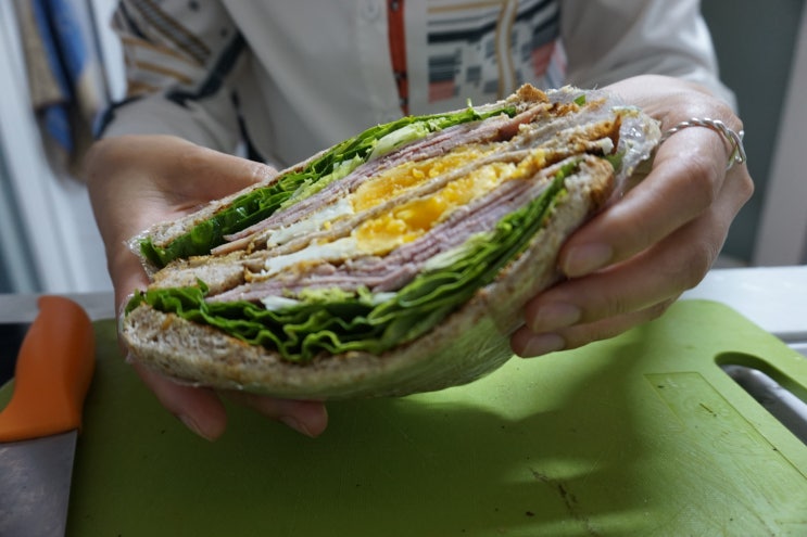  직접 키운 한돈으로 만든 프리미엄 수제 샤퀴테리 슬라이스햄으로 혼밥메뉴 만들기