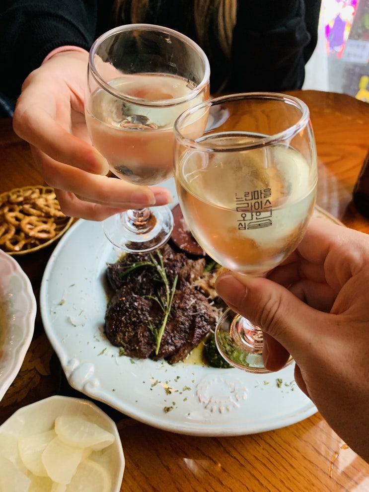  이태원역술집 & 맛집 세련되고 분위기 좋은 한국식 감성술집 BAR 개화