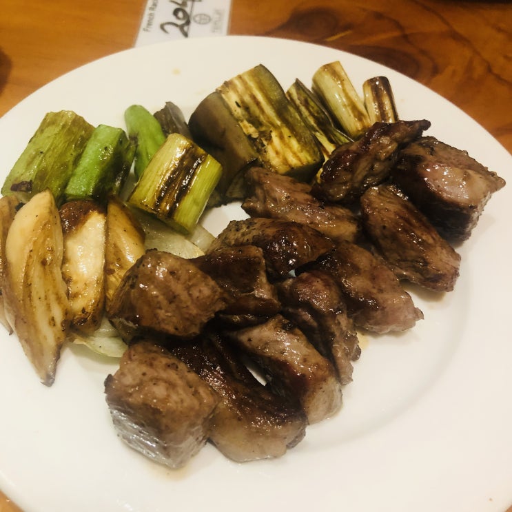  호치민 맛집) 테무진(TEMUJIN), 양갈비, 2군 타오디엔, 징기스칸 양고기, 칭따오, 고기짬뽕라면,테무진가격, 시간, 테무진 메뉴