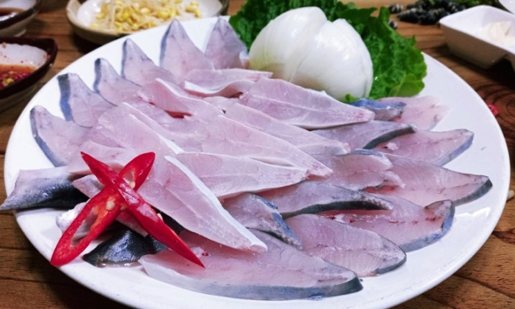  광주 풍암동 풍암골 식당 병어회 제철 음식 전문