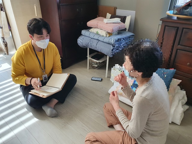 건강보험 체납으로 수술 못 받던 50대가 희망 찾은 사연 건강보험 체납으로 수술 못 받던 50대가 희망 찾은 사연