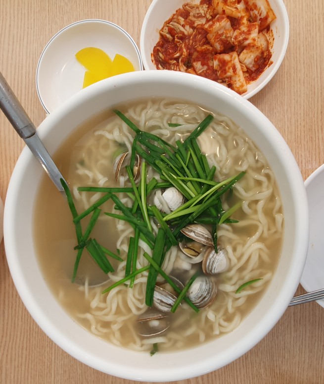 [대전 유성구 맛집 ] 이영자가 다녀간 온천 칼국수