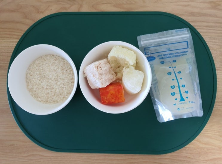  밥솥으로 하는 후기 이유식. 닭고기파프리카콜리플라워양파무른밥(4배죽, 한끼 175g 기준)