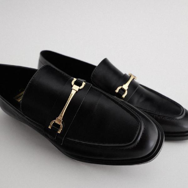 인기있는 ZARA 자라 레더 골드 소프트 로퍼 블로퍼 단화 ··· 인기있는 ZARA 자라 레더 골드 소프트 로퍼 블로퍼 단화 ···