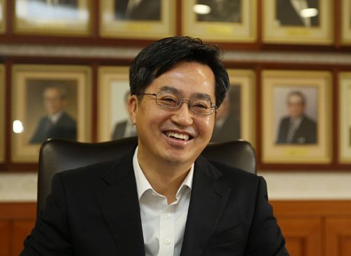  김동연 전 경제부총리 장관 나이 학력 고향