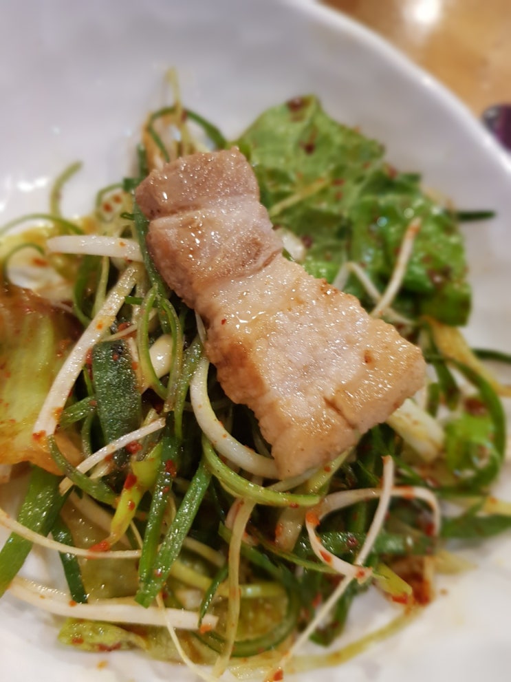  [파주 문산 맛집] 쫄깃한 삼겹살 별미 "무쇠삼겹 꿀맛식당"