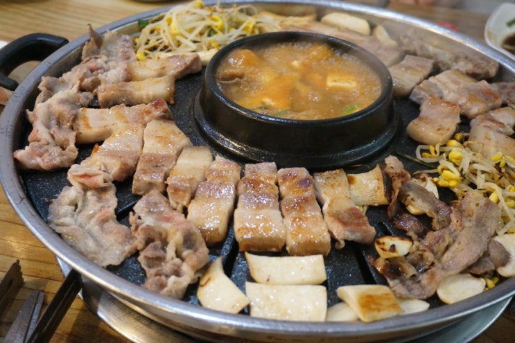  대구 삼겹살 맛집 '뭐라카노 식육식당' / 두류공원 삼겹살 맛집 / 성당시장 삼겹살 맛집 / 가성비 좋은 고깃집!
