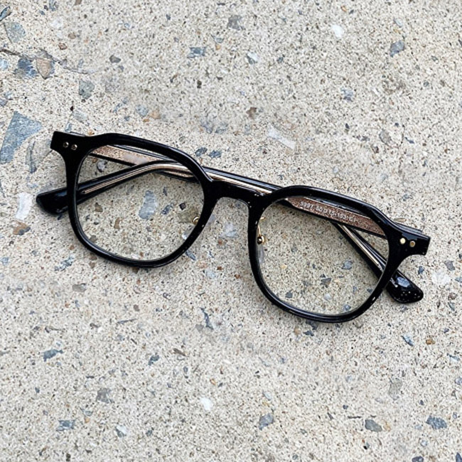 최근 인기있는 eyelove [안경원제품] 자외선 차단 베이직 사각 뿔테 시력보호 안경 ···