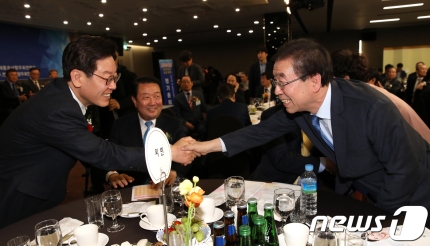 김영환 <b>엄중문책</b>해야"<b>이재명</b>은 대선때... 