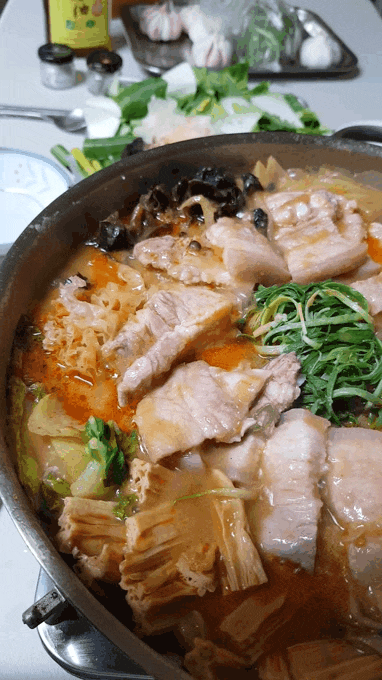  훠궈와 마라탕의 차이를 아시나요? 현지맛 마라탕의비밀 공개합니다!