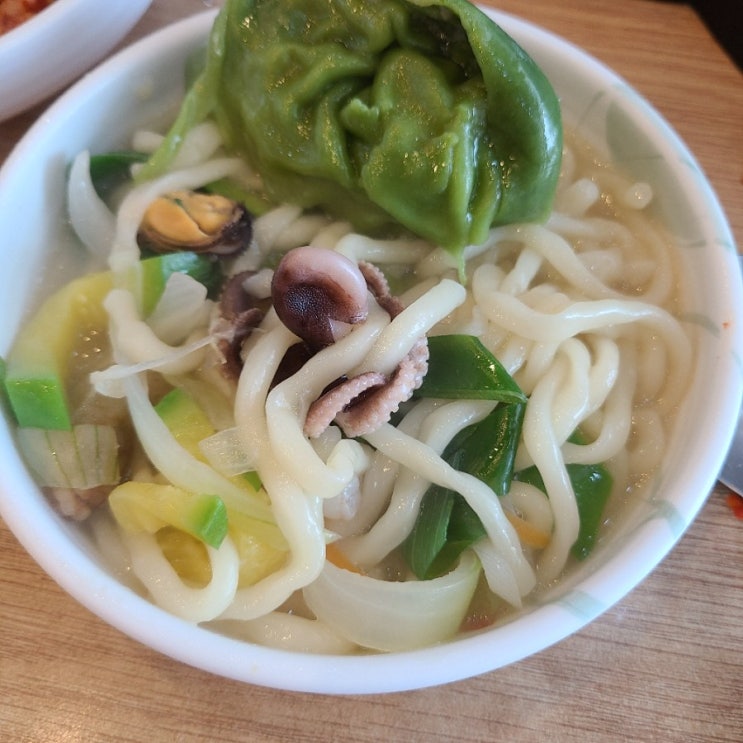  백청우칼국수 본점(수원시 팔달구 인계동)