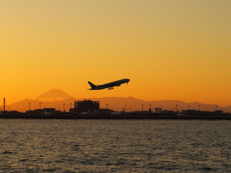 [랜선 타고 일본여행] 여행 가고 싶다 • 해질녘 하네다공항(夕暮れの羽田空港)【도쿄】