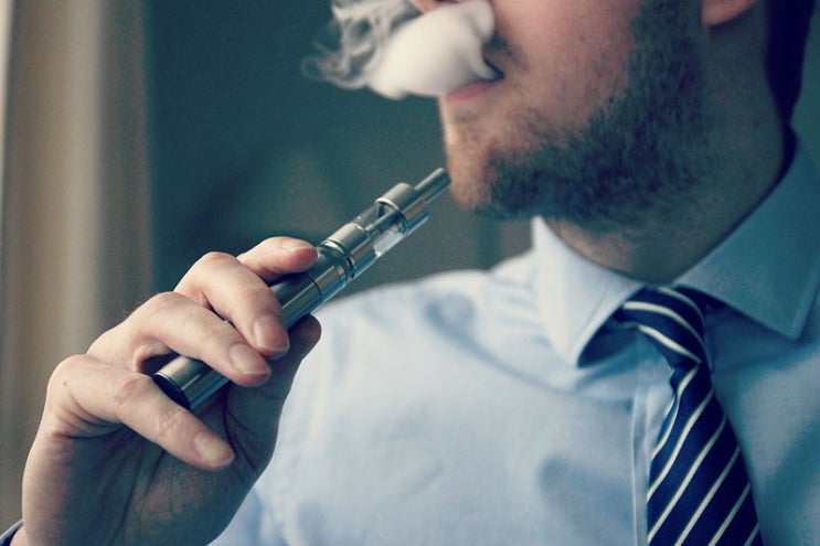 인스타그램, "전자담배 흡연 관련 게시물"의 영향과 특성