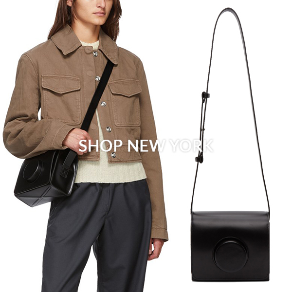 많이 찾는 LEMAIRE CAMERA BAG 좋아요 많이 찾는 LEMAIRE CAMERA BAG 좋아요