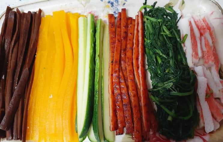  김밥이 먹고픈 날은 엄마표 김밥만들기