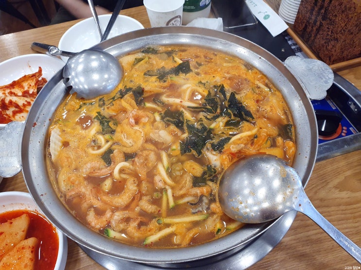  맛있는 녀석들도 인정한 줄서서 먹는 맛집 :: 팔당원조칼제비칼국수