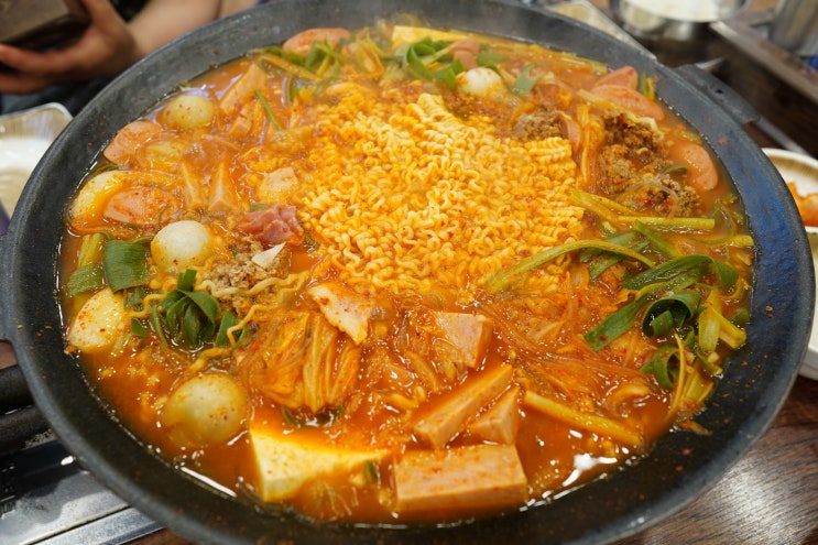  의정부 부대찌개 맛집 :: 오뎅식당 대한민국 최초 부대찌개 1호점