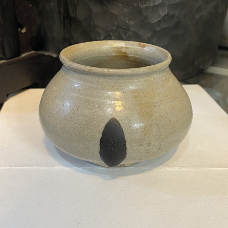  조선철화백자호