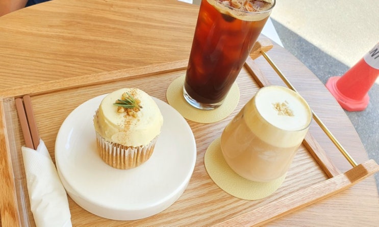 부평시장역 당근컵케이크가 맛있는 신상 카페, 온잇 ONIT