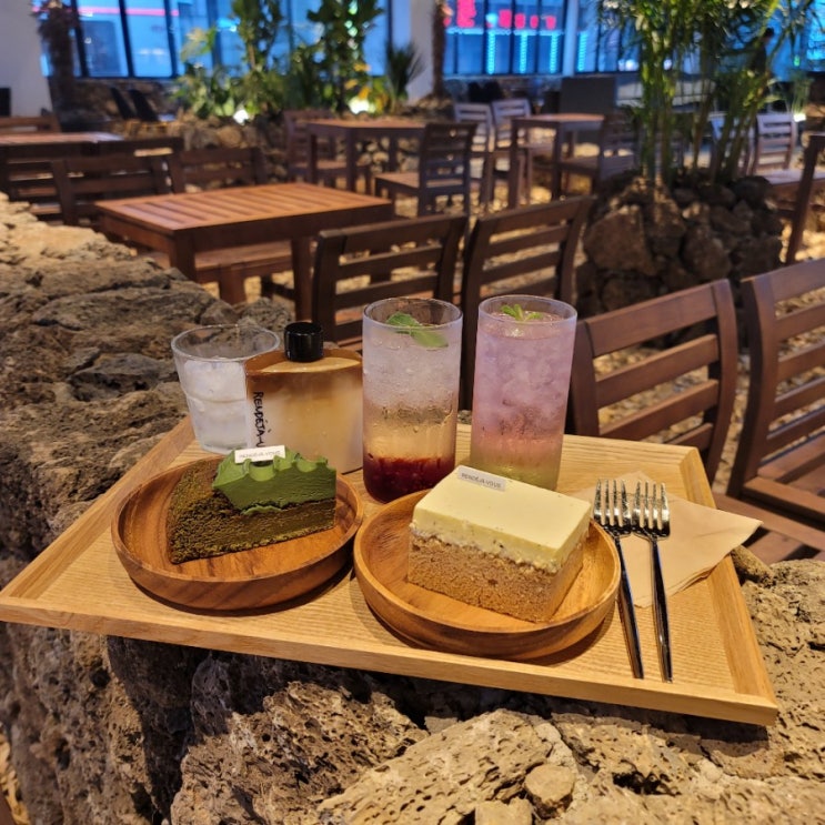  [인계동 맛집] 수원시청역, 나혜석거리 제주 갬성 포토존 많은 예쁜 카페 '랑데자뷰'