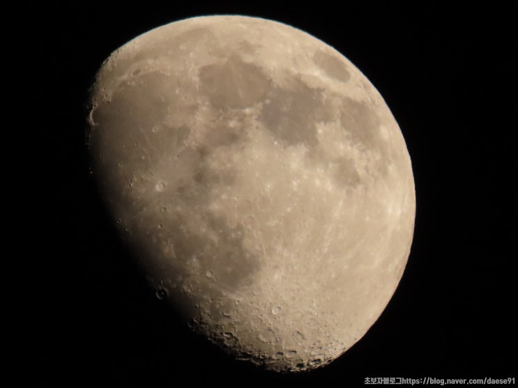 캐논 파워샷 SX70으로 찍은 달 사진!!