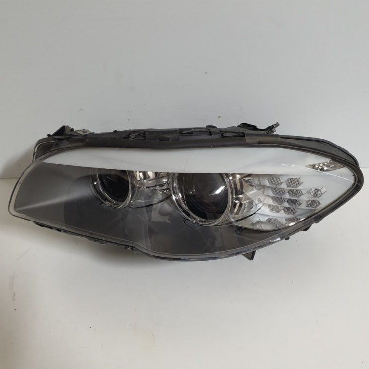  BMW 5시리즈 F10 중고 라이트 헤드램프 전조등 HID 수입차중고부품 (장안동중고부품 BMW중고부품 중고라이트 네바퀴)