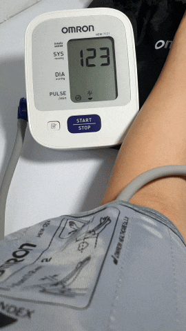 가정용 혈압계 오므론 자동혈압계 내돈내산 간편 사용기