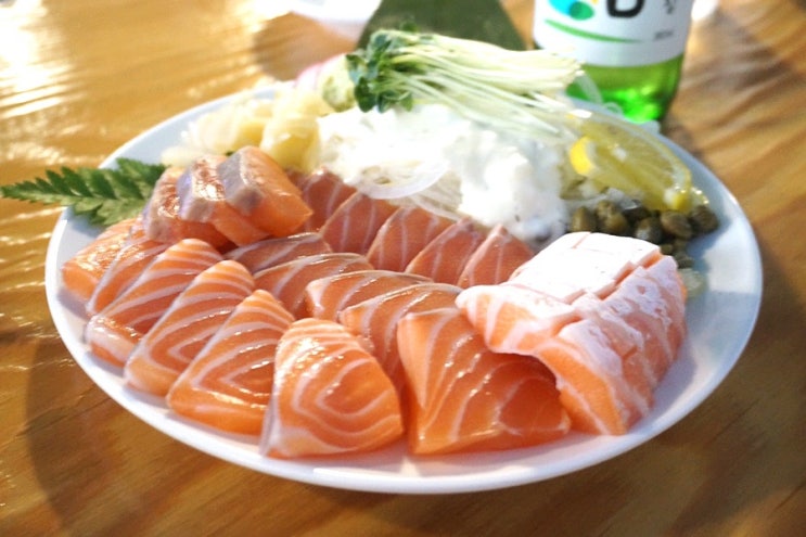  대구 성서계대 맛집 '테라조(TERRAZZO)' / 대구 연어 맛집 / 계대 동문 술집 추천 / 대학로 가성비 넘치는 저렴한 술집!