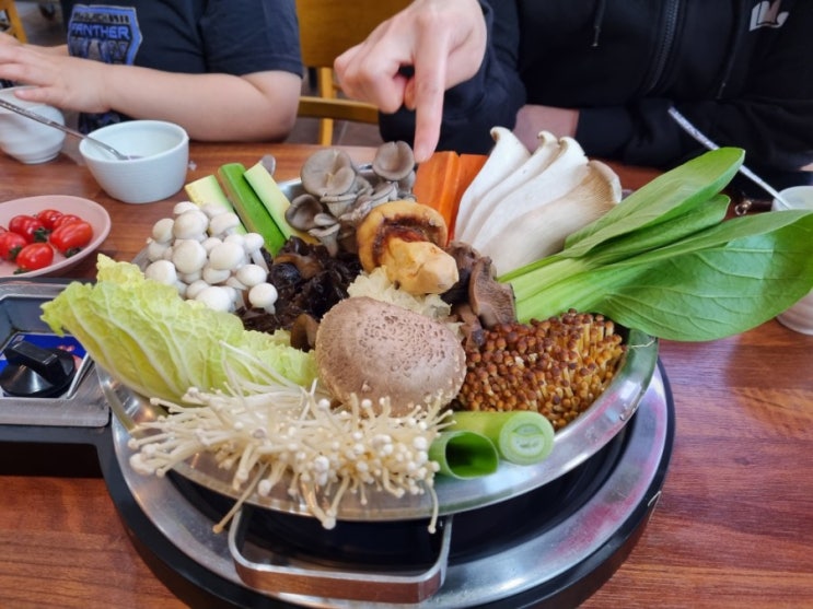  전남광주 버섯전골 맛집 [ 무등산버섯 ]