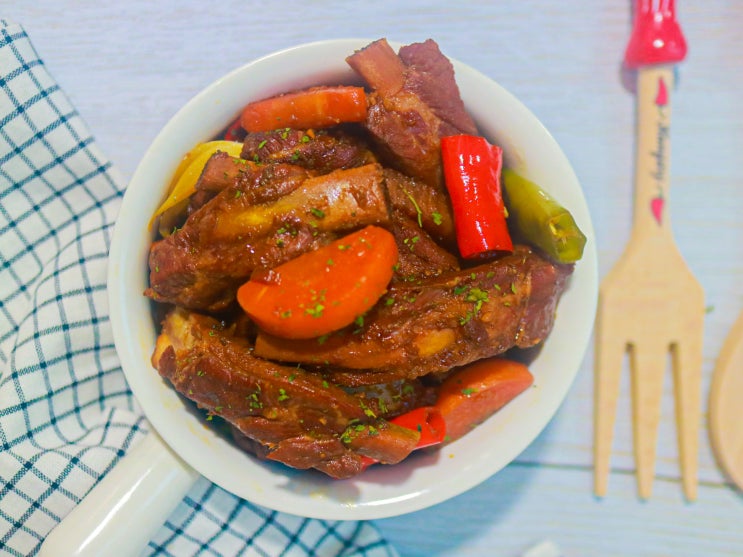  백종원 매운돼지갈비찜 레시피, 돼지고기 등갈비찜 핏물빼기와 돼지쪽갈비찜 양념 소스 만들기