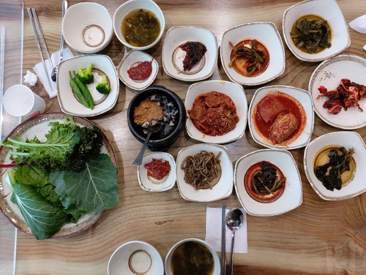  [영종도 맛집 : 해송쌈밥] 무한리필 반찬과 쌈으로 건강한 한 끼를 즐길 수 있는 곳
