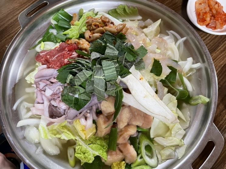  양재시민의숲 맛집 '부산 낙곱새' 낙곱새 점심먹으러~