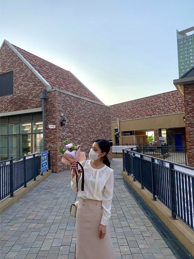 오피스룩 케네스레이디 쉬폰 머메이드 스커트 EWSKLC0200 기흥롯데아울렛 내돈내산 후기 오피스룩 케네스레이디 쉬폰 머메이드 스커트 EWSKLC0200 기흥롯데아울렛 내돈내산 후기