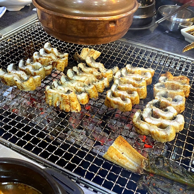  장어세상 직판장_가성비 민물장어 맛집 몸보신 장어탕 맛좋은 장어맛집