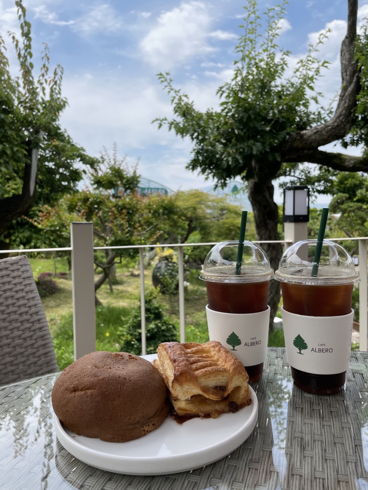 예쁜데 커피까지 맛있는 김해 대동 식물원 카페 알베로