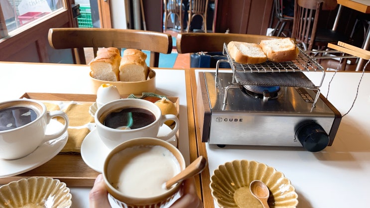  [홍대] 모멘트커피 2호점 / 야끼빵 맛집
