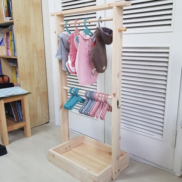 가성비 뛰어난 마리펫 댕댕 행거 2단 대형 강아지 원목 옷장 옷걸이 국내생산 수작업, 1개 좋아요 가성비 뛰어난 마리펫 댕댕 행거 2단 대형 강아지 원목 옷장 옷걸이 국내생산 수작업, 1개 좋아요
