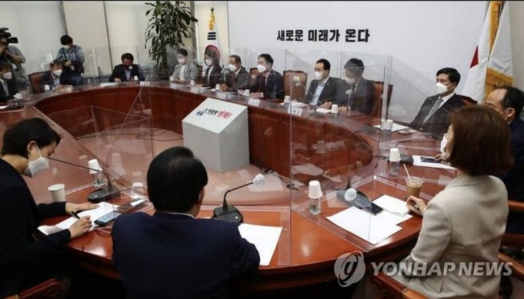 野 한미<b>정상회담</b> 혹평.."<b>빈수레</b>" "약속어음" "이율배반"