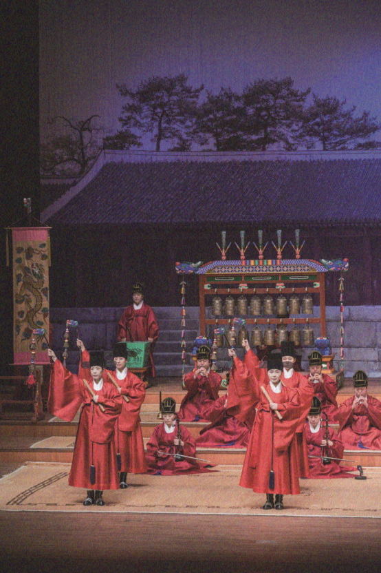 조선 시대 역대 왕과 왕비의 신위를 봉안한 사당 종묘