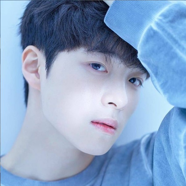 어느날 우리집 현관으로 멸망이 들어왔다 남다름 연기 귀공자로 특별출연 우수무당 프로필 알아보기 어느날 우리집 현관으로 멸망이 들어왔다 남다름 연기 귀공자로 특별출연 우수무당 프로필 알아보기