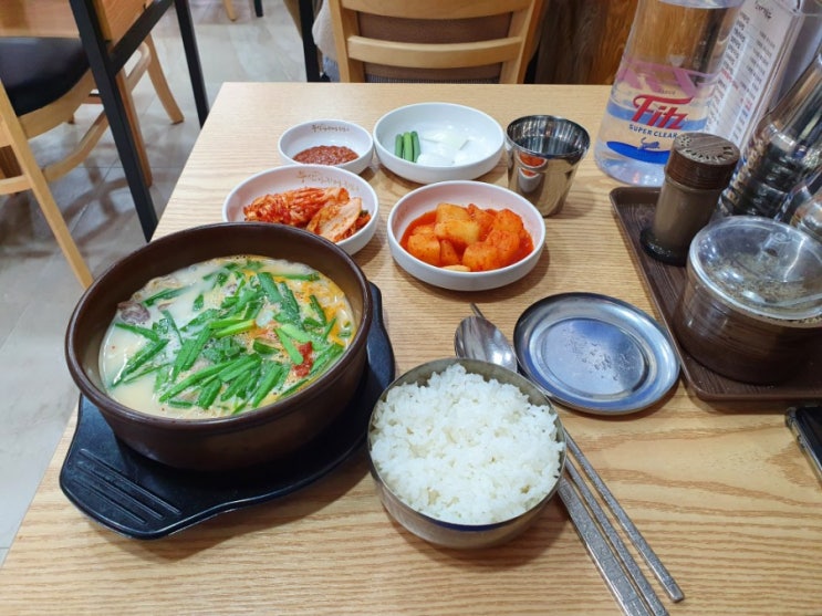  [동네맛집]삼성동 대치동 돼지국밥 순대국밥 맛집 '부산아지매국밥'
