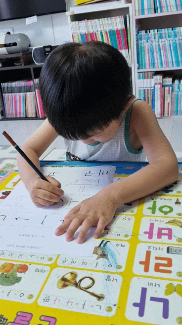  엄마표 한글교재로 아이와 글자 '니' 공부하기(도안나눔)