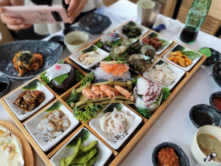 서귀포횟집 도민 맛집  푸~짐한 쌍둥이횟집