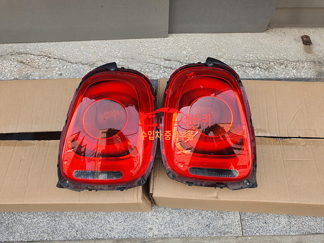  수입차부품 BMW 미니쿠퍼 쿠페 F56 F55 F57 중고 후미등 테일램프 데루등 (장안동 중고부품 미니 부품 중고후미등 네바퀴)
